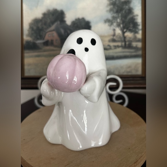 Ceramic Halloween Ghost With Pink Pastel Pumpkin Figurine - Picture 1 of 5